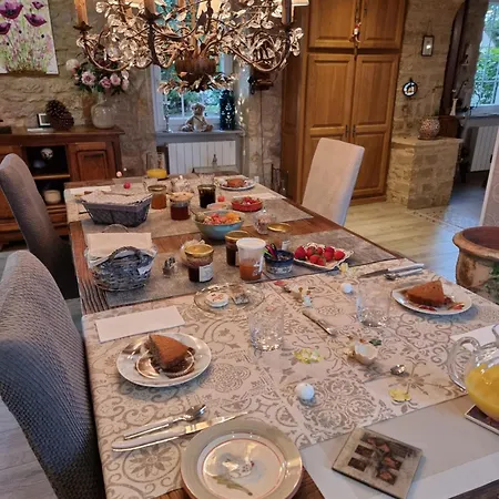 La Garenne D 'hotes فندق مبيت وإفطار Reilhaguet